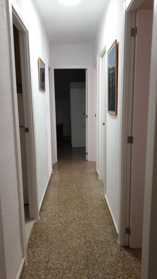 Apartment For 6 People. บาเลนเซีย ภายนอก รูปภาพ