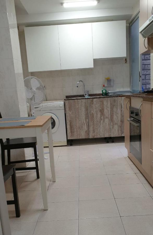 Apartment For 6 People. บาเลนเซีย ภายนอก รูปภาพ