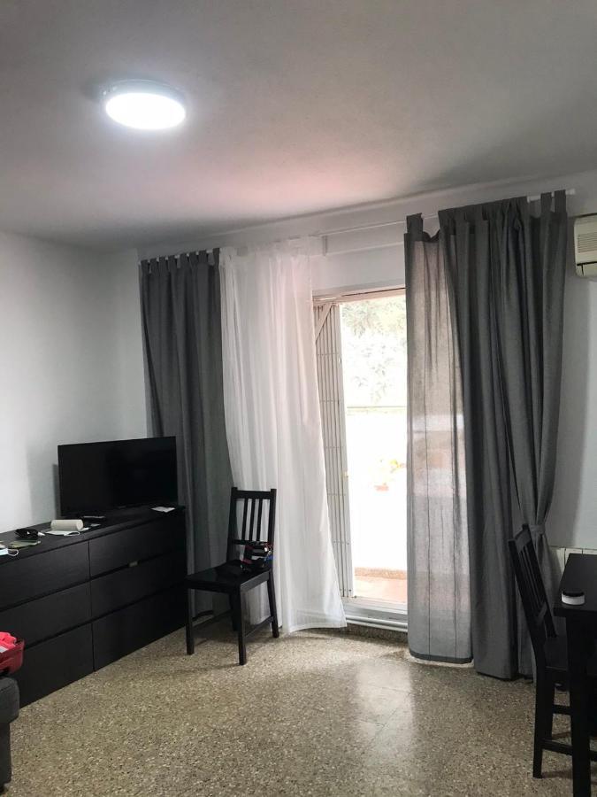 Apartment For 6 People. บาเลนเซีย ภายนอก รูปภาพ